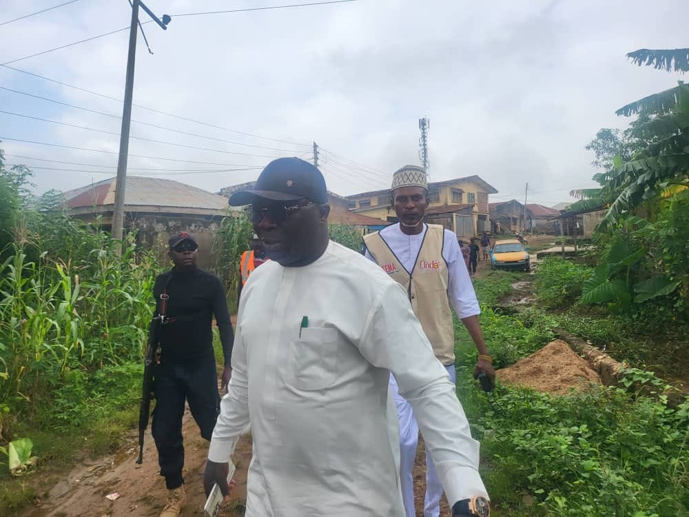 AKURE-SOUTH CHAIRMAN RECEIVES NEMA, SEMA TEAM Image 3